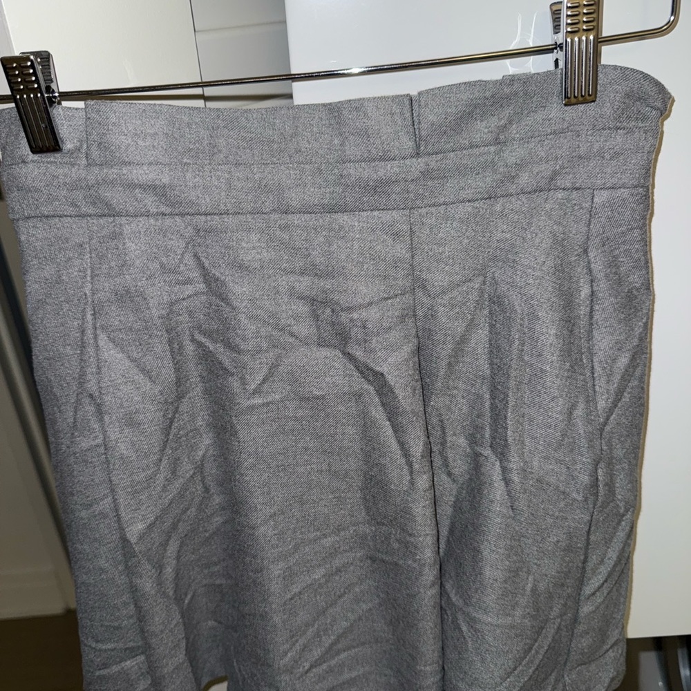 Warm mini pleated skirt